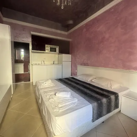 Bh-mi Holiday Hotell Slăntjev Brjag